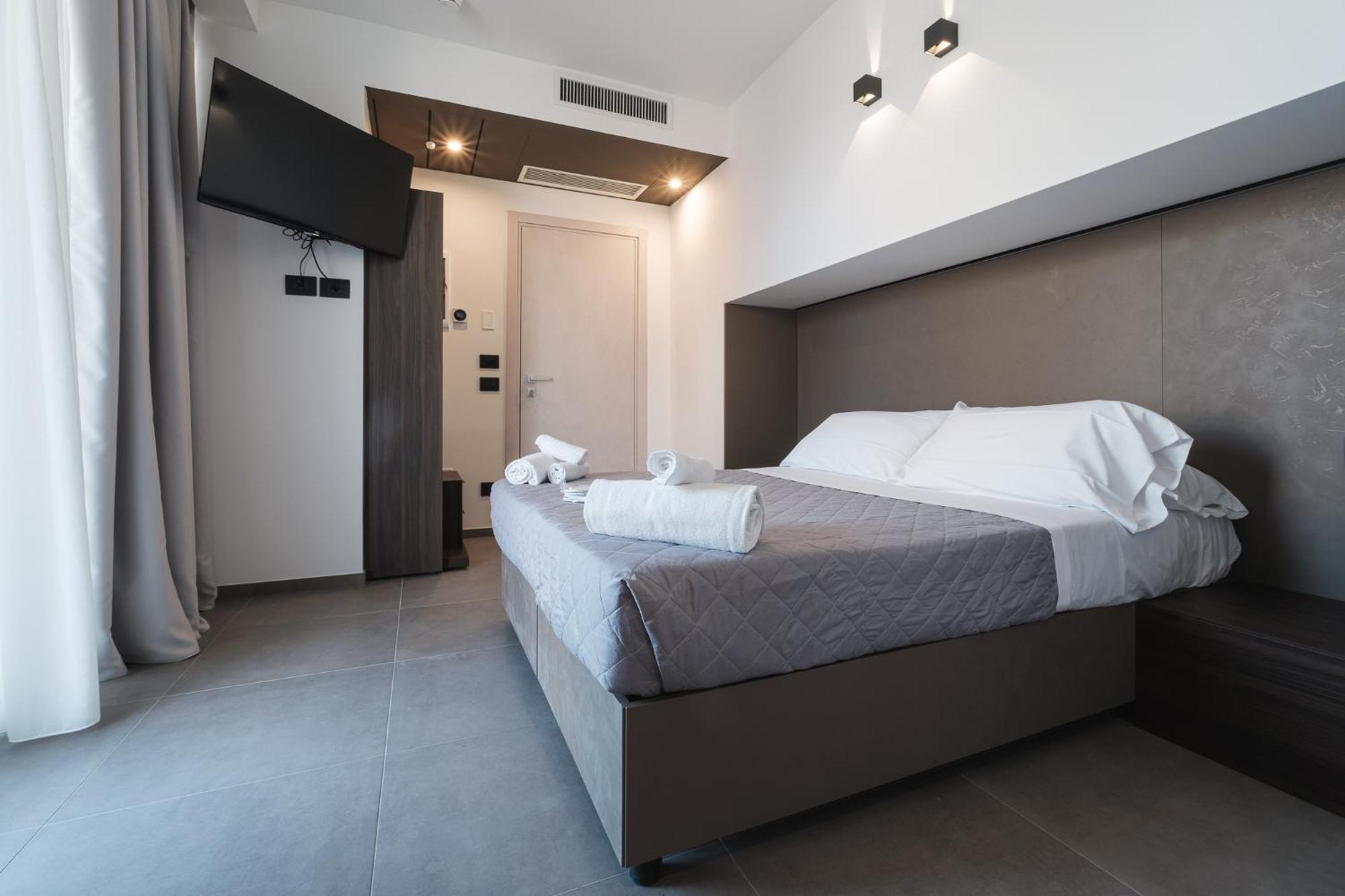 Residence Goldoni6 Suite Apartment Rimini Esterno foto