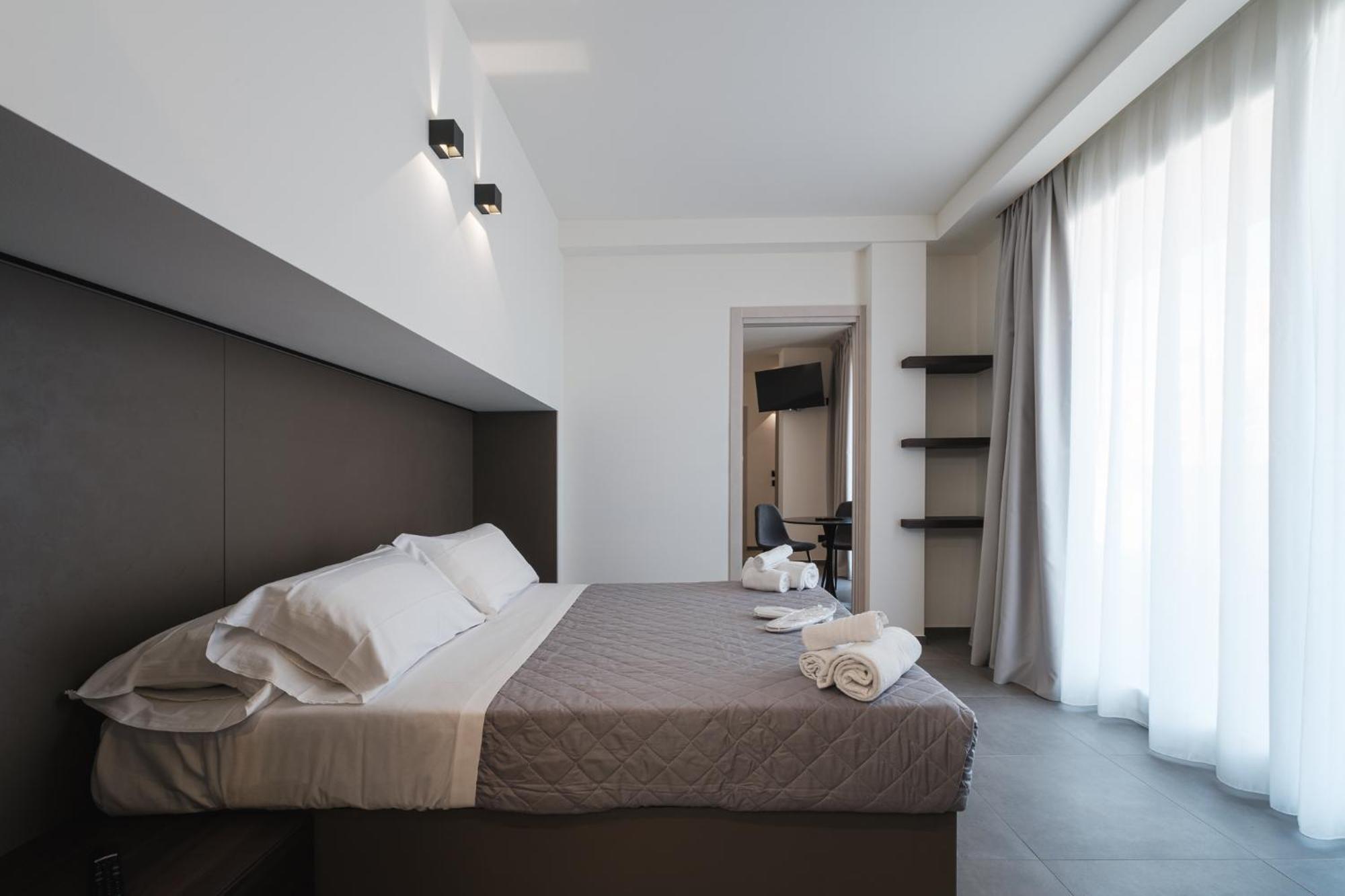 Residence Goldoni6 Suite Apartment Rimini Esterno foto